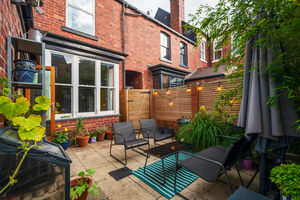 Meadow Head Woodseats